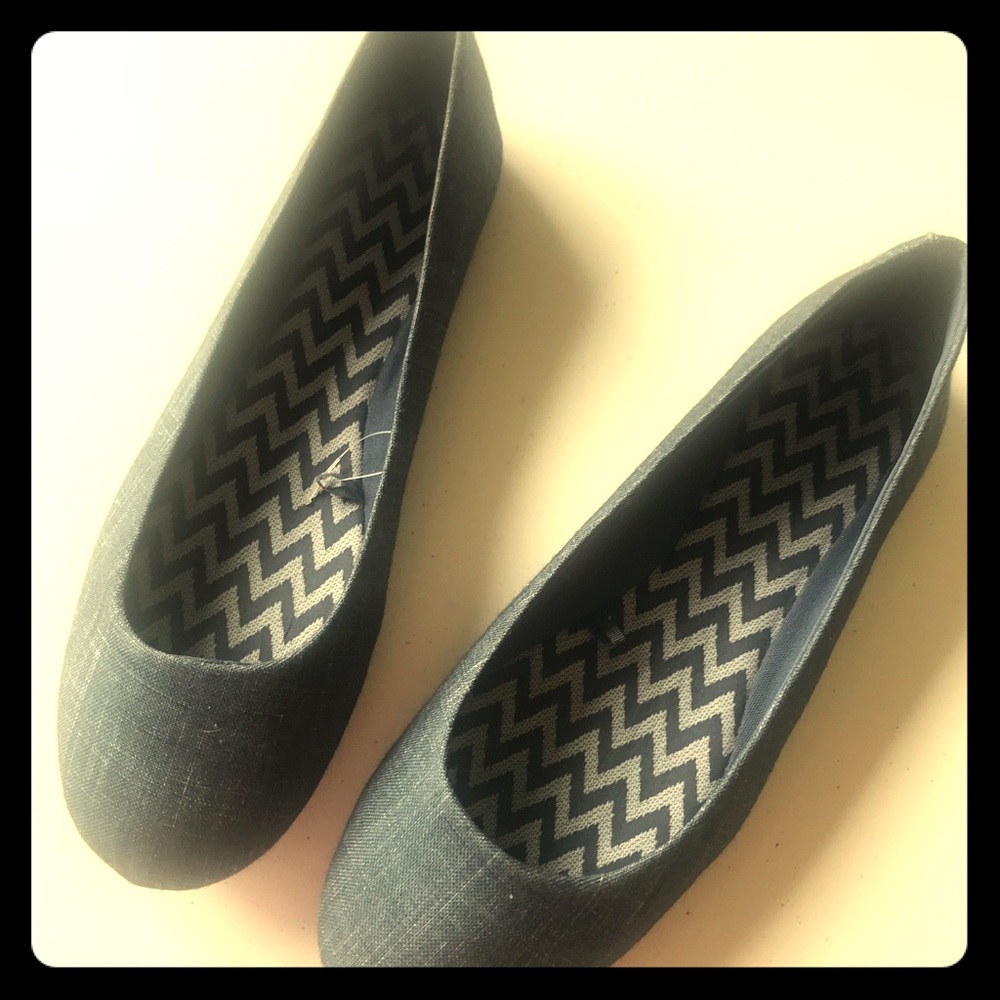 Ballet flats